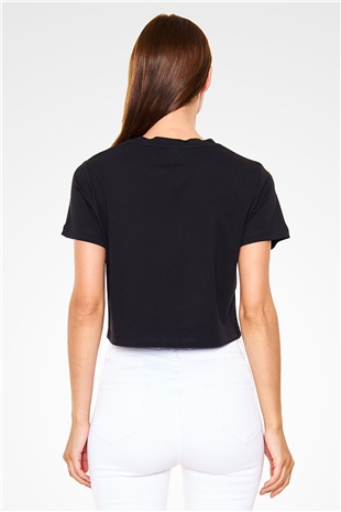 Demir Atom Numarası Baskılı Siyah Kadın Crop Top Tişört