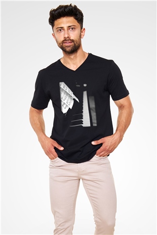 Piyanist Siyah Unisex V Yaka Tişört T-Shirt