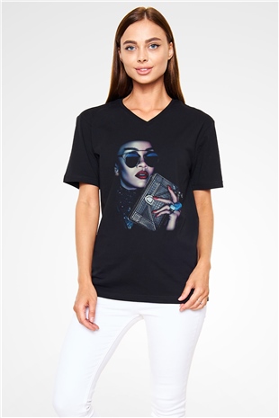 Rihanna Siyah Unisex V Yaka Tişört T-Shirt